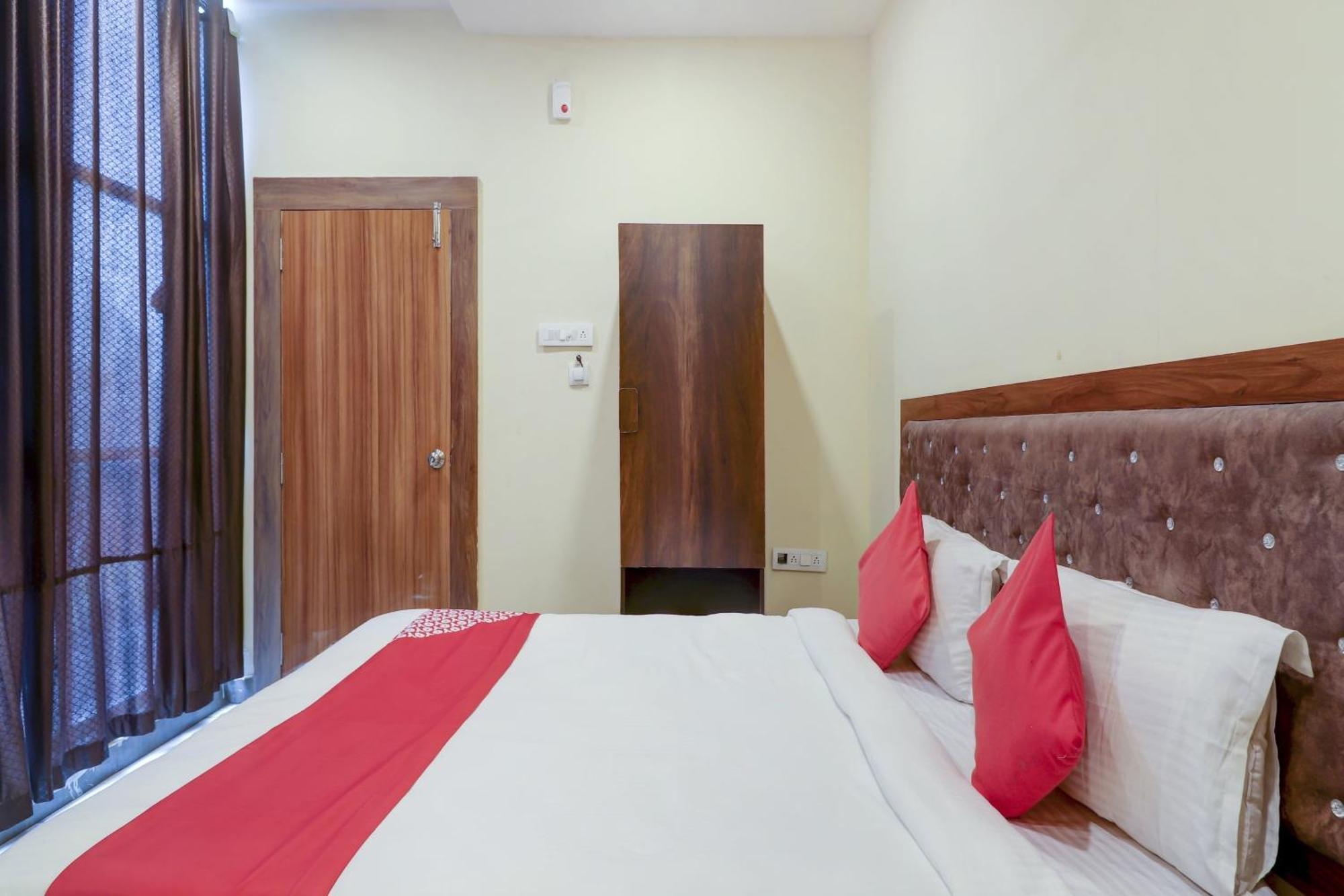 Hotel O Rsquare Elite Sururnagar Exteriör bild