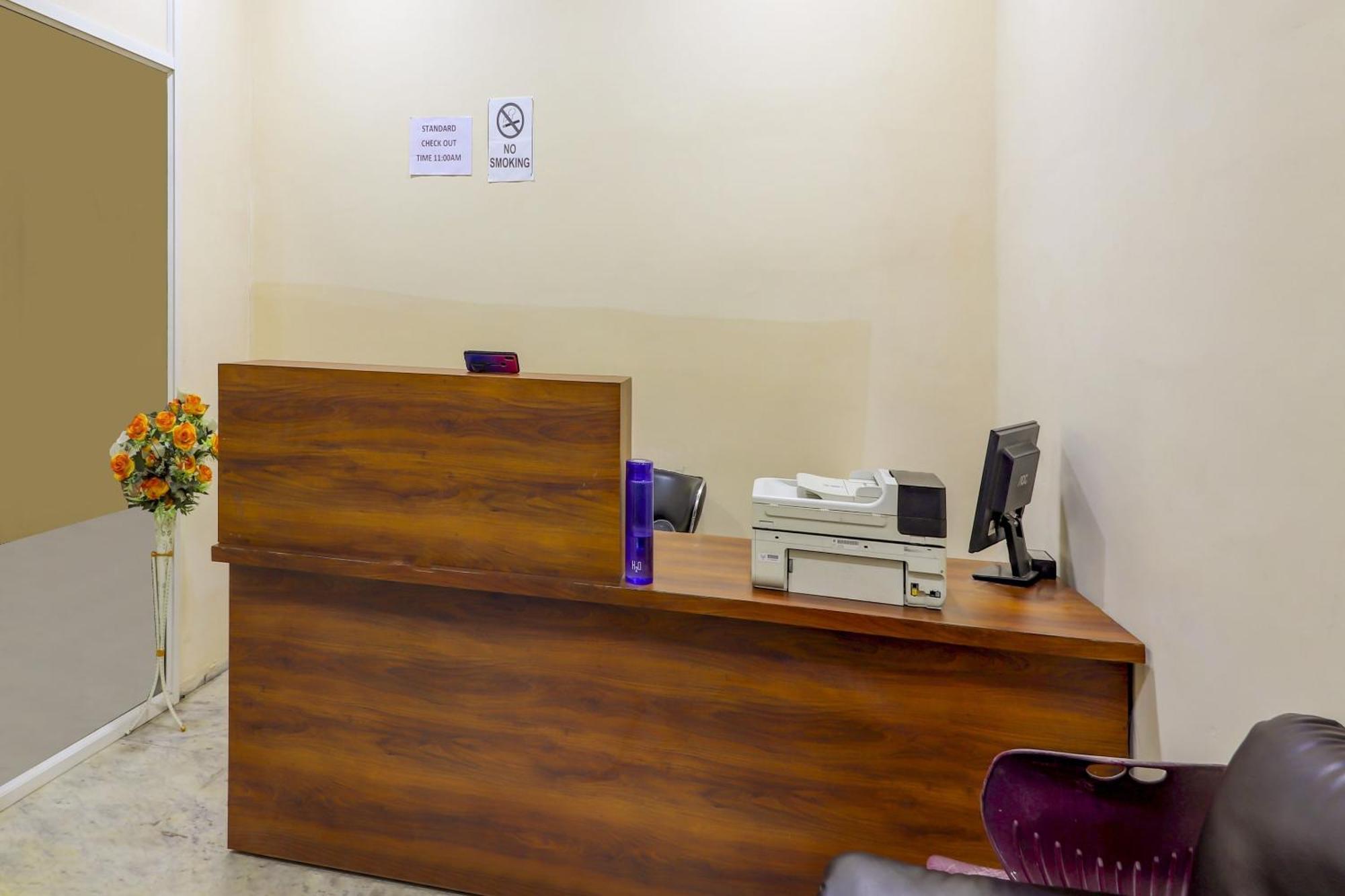 Hotel O Rsquare Elite Sururnagar Exteriör bild
