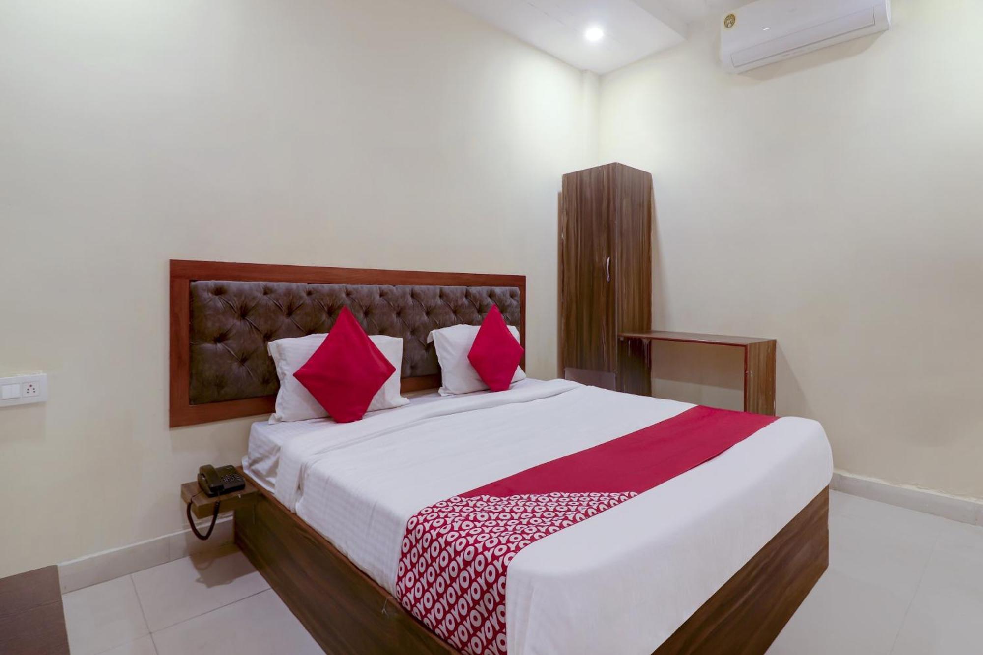 Hotel O Rsquare Elite Sururnagar Exteriör bild
